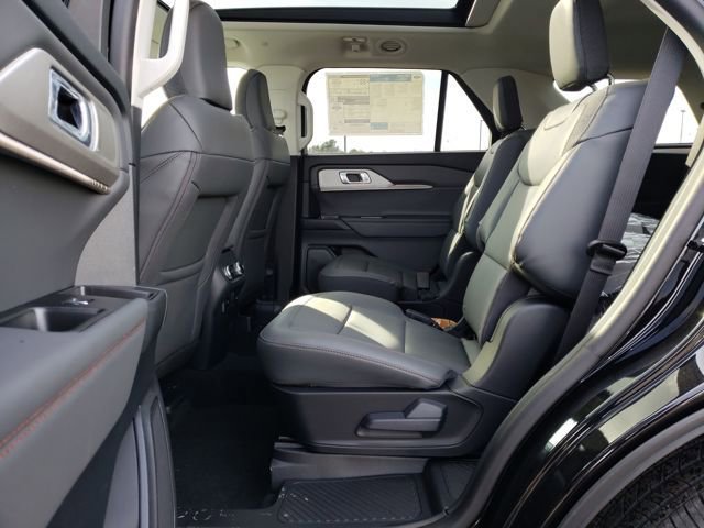 New 2026 Ford Explorer Active w/ Active Comfort Package image 30