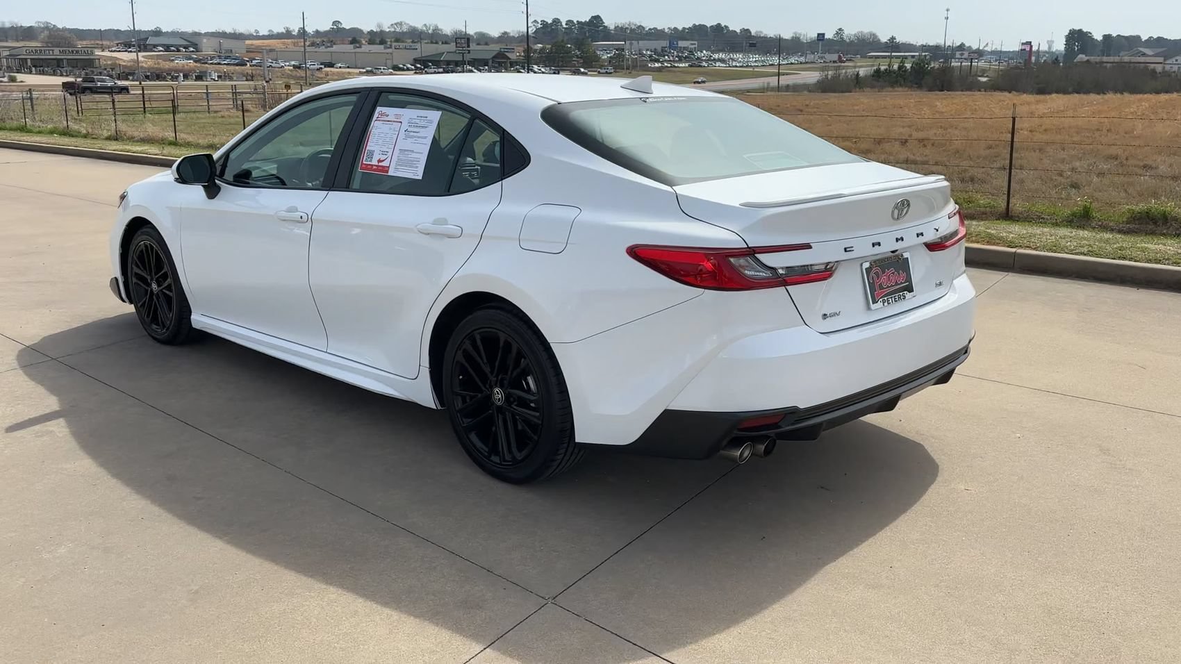 Used 2025 Toyota Camry SE FWD image 7