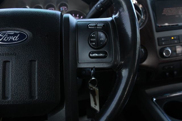 Used 2011 Ford F350 Lariat w/ Lariat Interior Pkg image 11