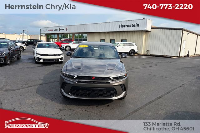 Used 2025 Dodge Hornet GT w/ Cold Weather Group AWD/4WD image 2
