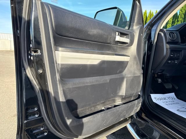 Used 2018 Toyota Tundra SR5 w/ SR5 Upgrade Package AWD/4WD image 24