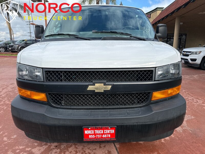 Used 2021 Chevrolet Express 2500 w/ Driver Convenience Package RWD image 5