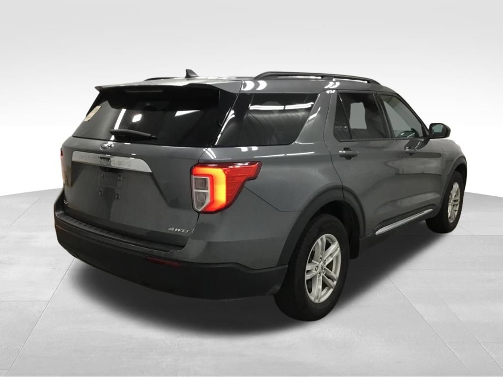 Used 2022 Ford Explorer XLT image 15