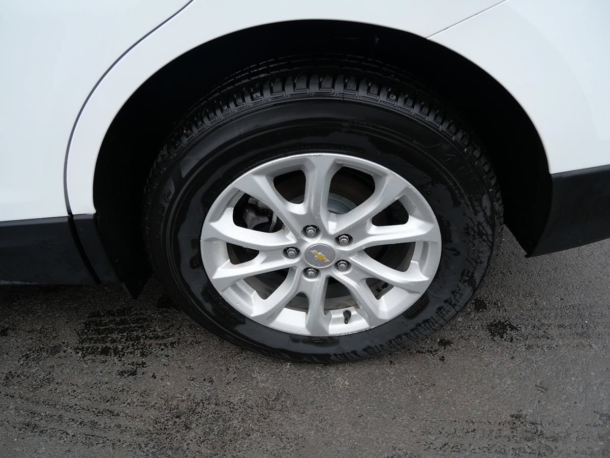 Used 2019 Chevrolet Equinox LS AWD/4WD image 33