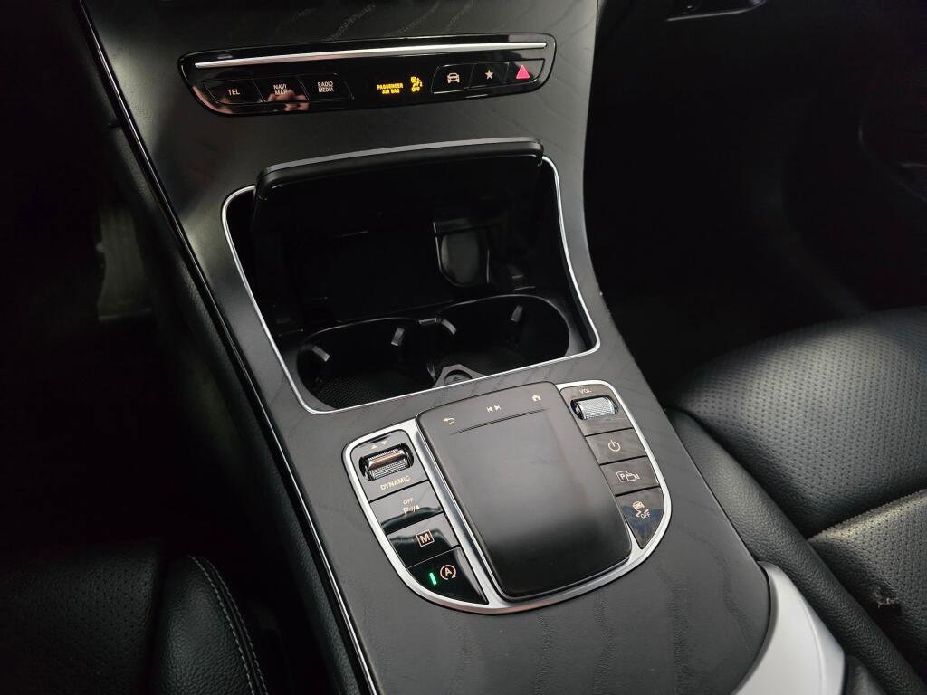 Used 2022 Mercedes-Benz GLC 300 image 35