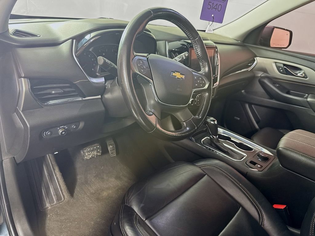 Used 2019 Chevrolet Traverse RS w/ LPO, Floor Liner Package AWD/4WD image 9