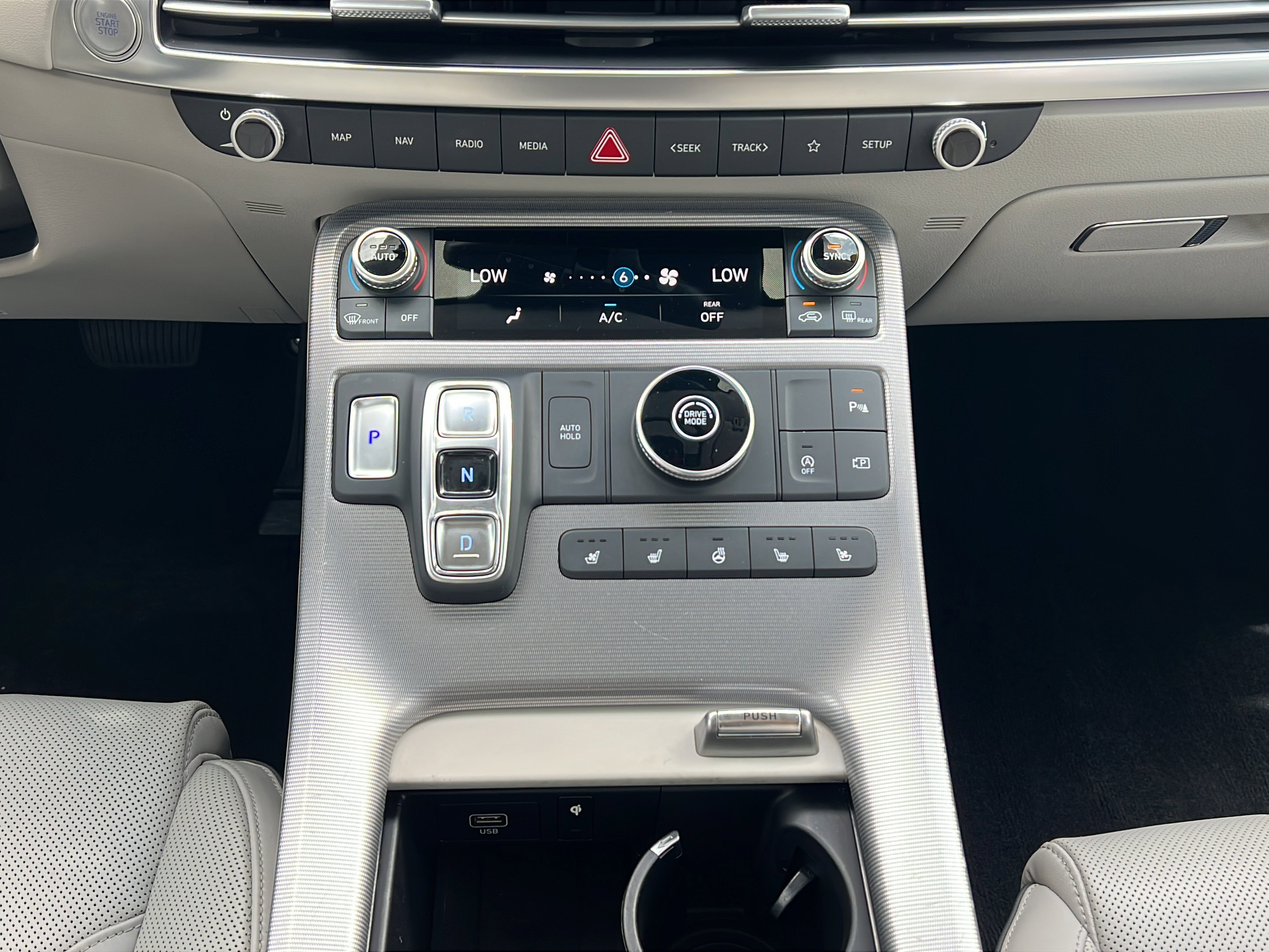 Used 2023 Hyundai Palisade Calligraphy FWD image 18