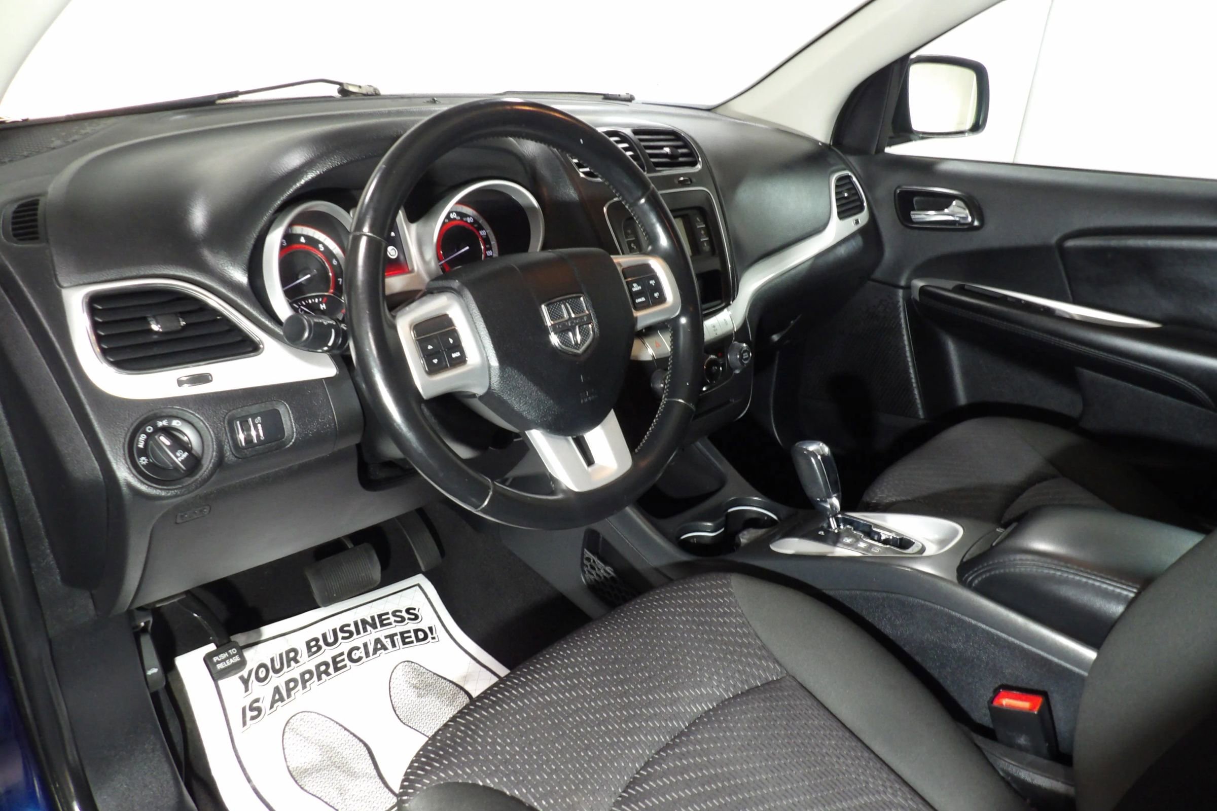 Used 2019 Dodge Journey SE w/ Premium Group FWD image 10