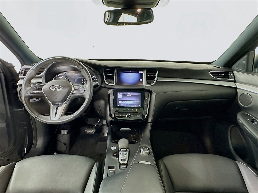Used 2021 INFINITI QX50 Luxe w/ Appearance Package image 3