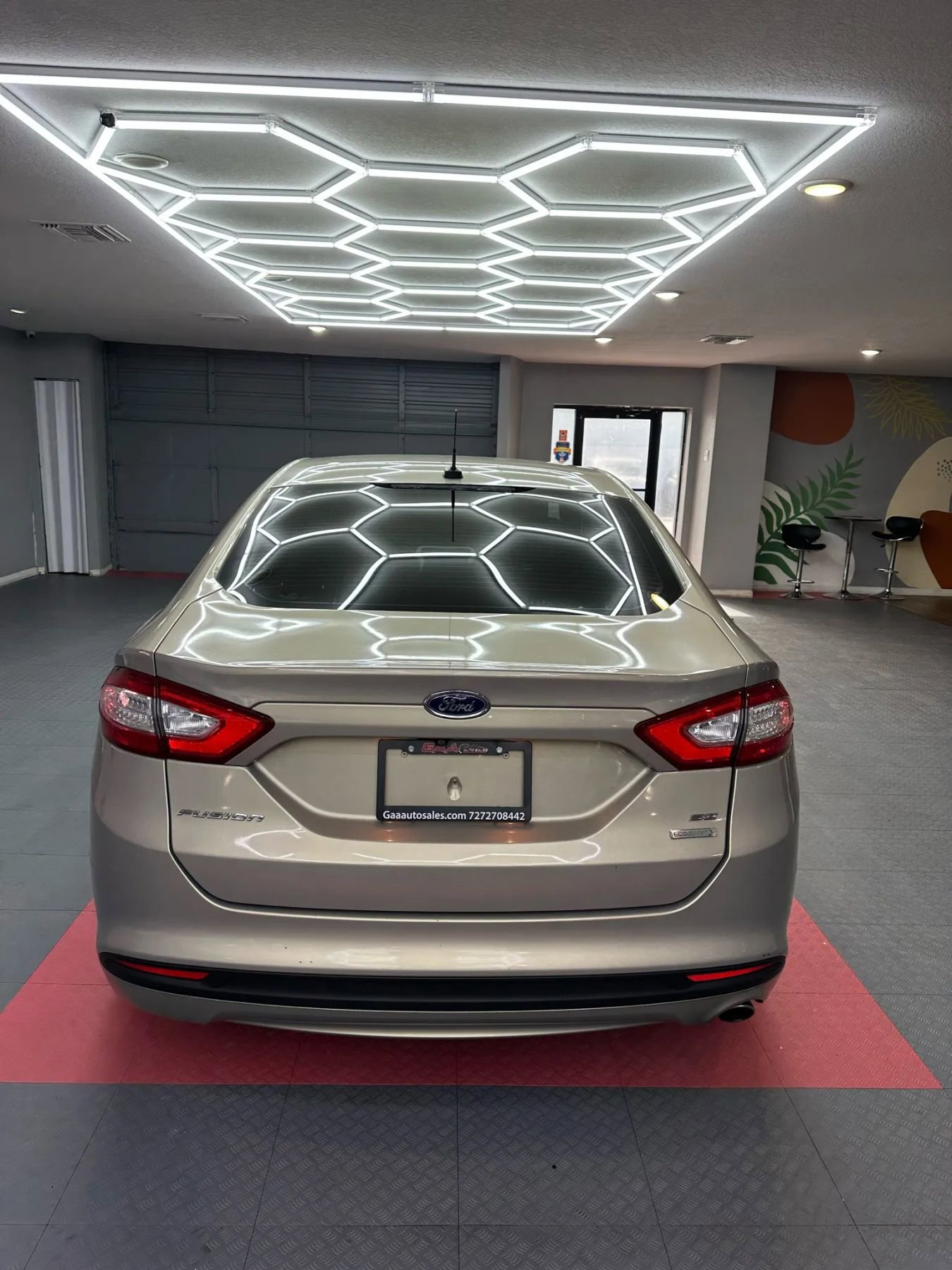 Used 2016 Ford Fusion SE image 6