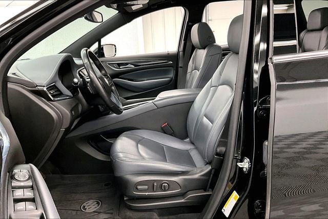 Used 2023 Buick Enclave Essence w/ Experience Buick Package AWD/4WD image 24