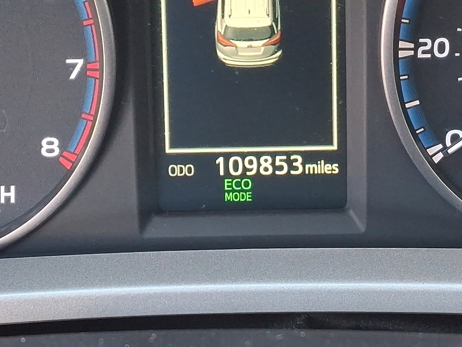 Used 2017 Toyota RAV4 LE image 21