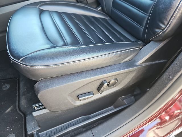 Used 2024 Ford Edge SEL image 17