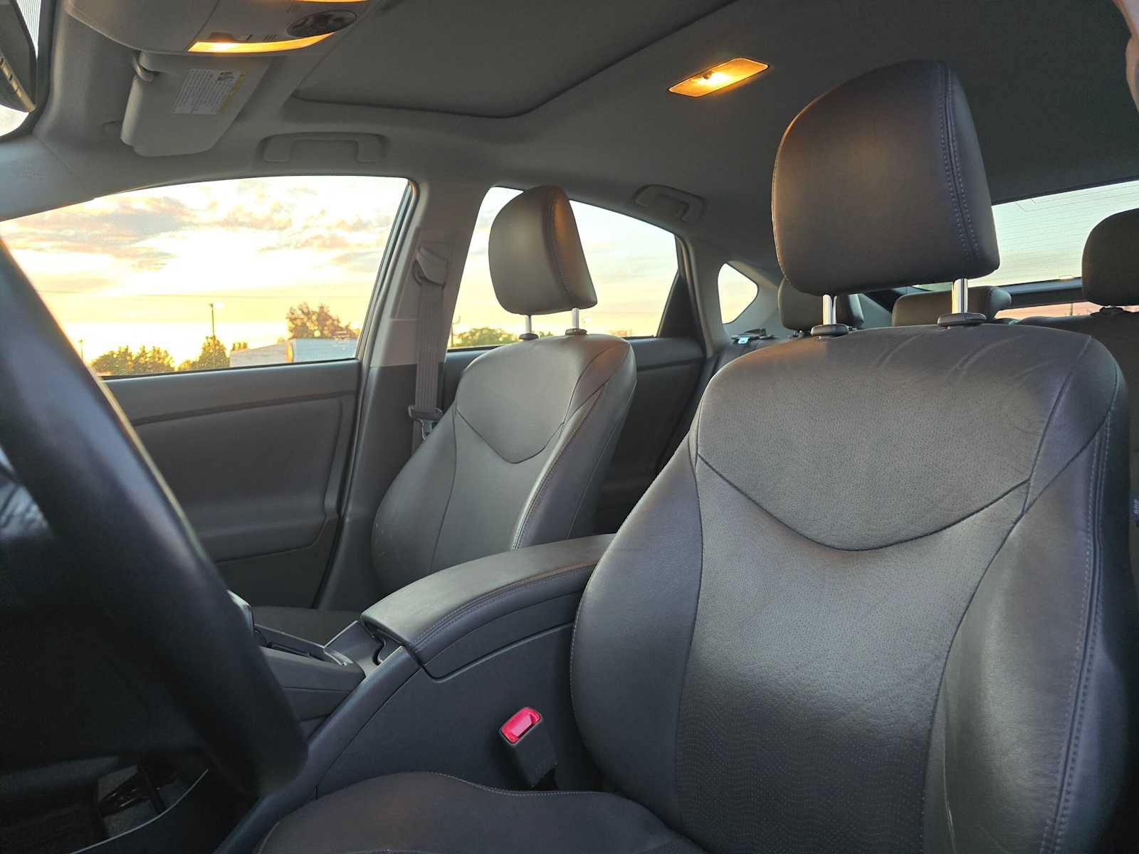 Used 2011 Toyota Prius Four w/ Solar Roof Pkg FWD image 24