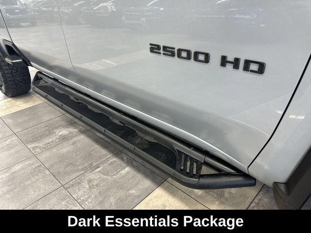 Used 2025 Chevrolet Silverado 2500 ZR2 w/ Technology Package AWD/4WD image 8