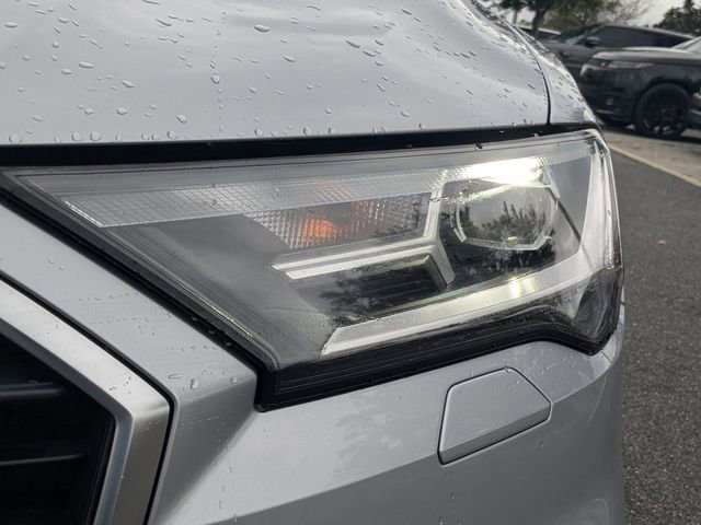 Used 2022 Audi Q7 2.0T Premium Plus w/ Premium Plus Package AWD/4WD image 9