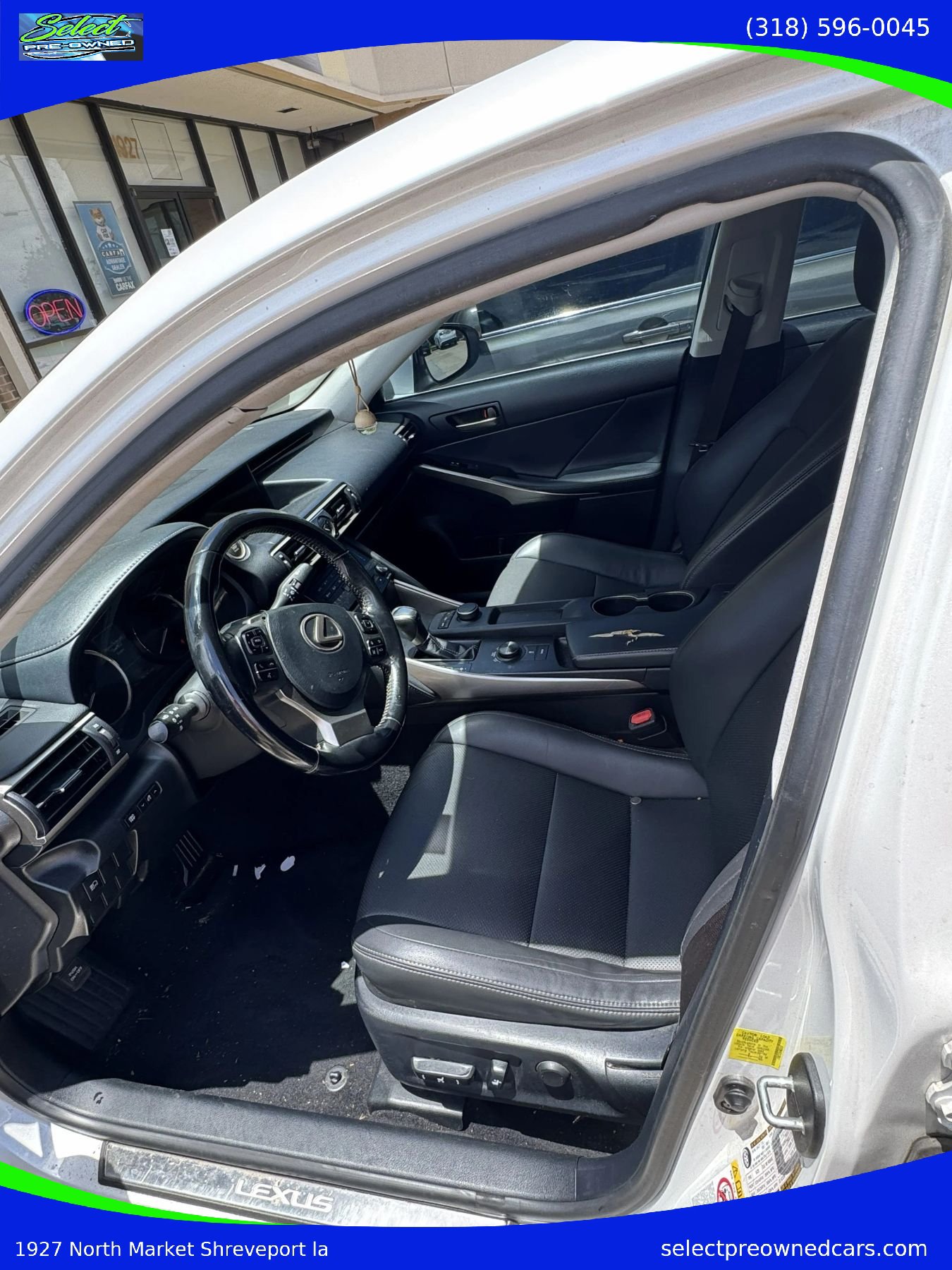 Used 2017 Lexus IS 350 RWD image 4