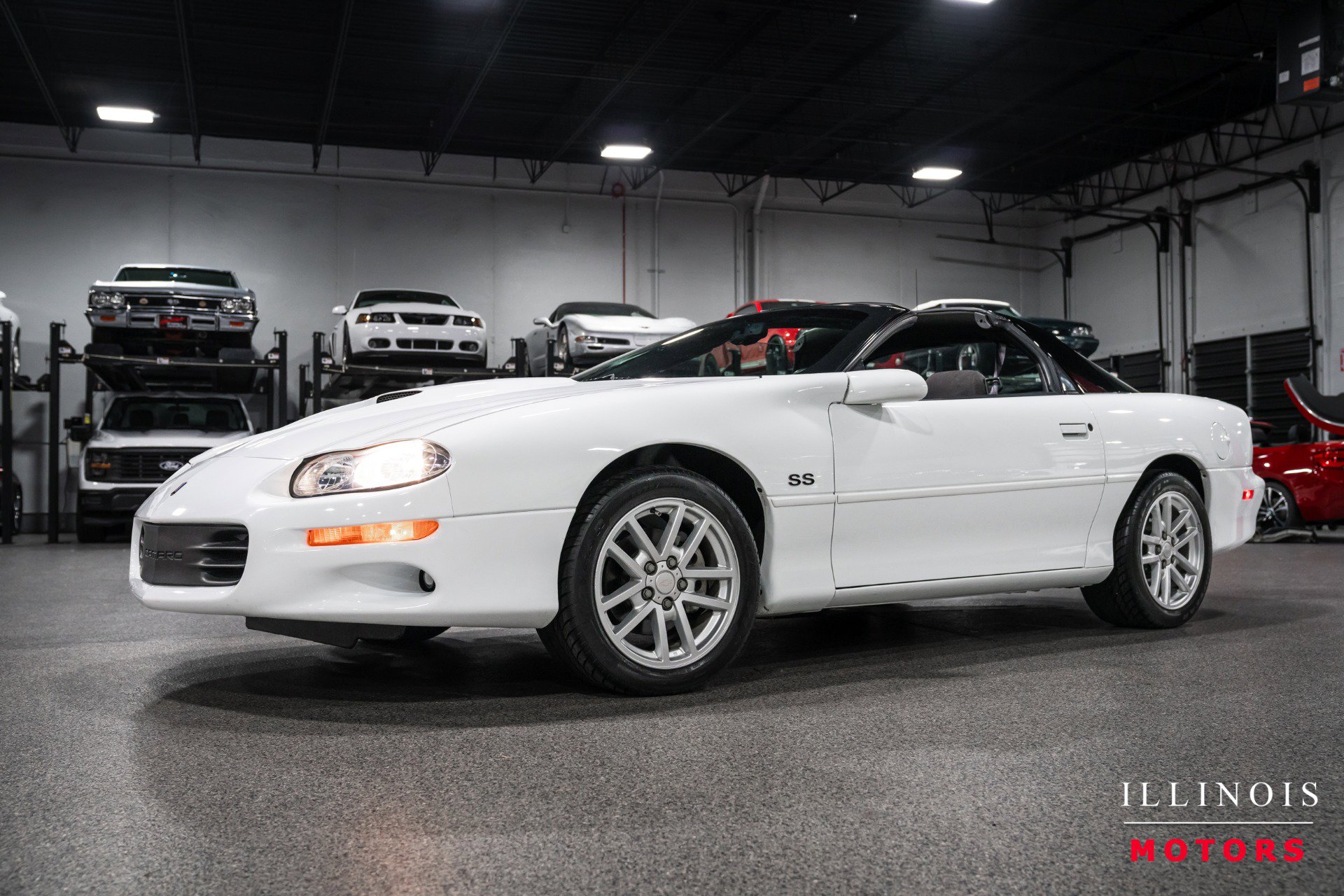 Used 2000 Chevrolet Camaro Z28 w/ SS Performance/Appearance Pkg RWD image 1