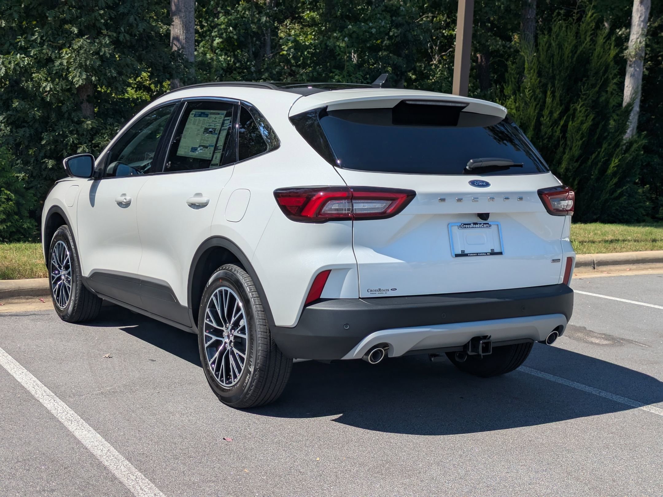 New 2025 Ford Escape SE w/ PHEV Premium Package image 5