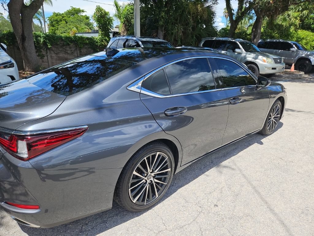 Certified 2025 Lexus ES 350 w/ Premium Package FWD image 8