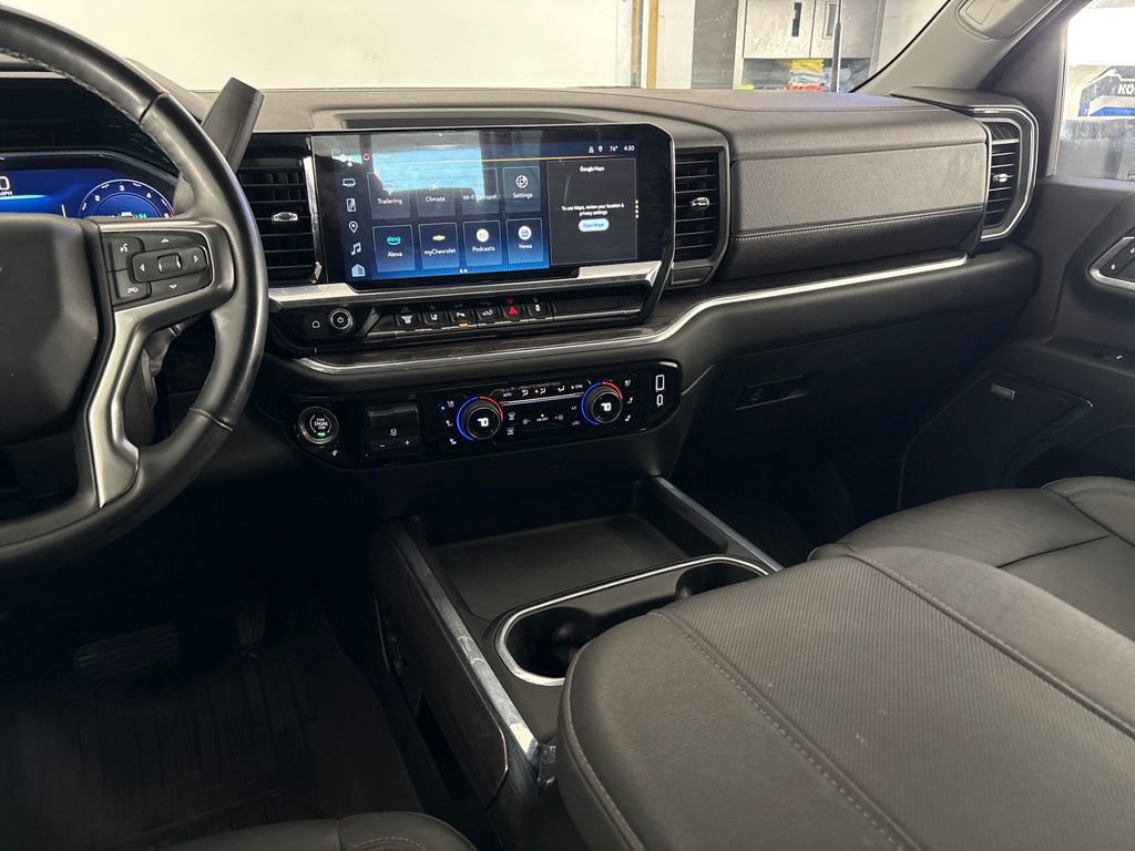 Used 2024 Chevrolet Silverado 3500 LTZ w/ LTZ Convenience Package image 30