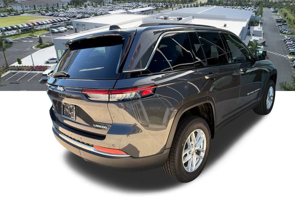 New 2026 Jeep Grand Cherokee Laredo AWD/4WD image 5