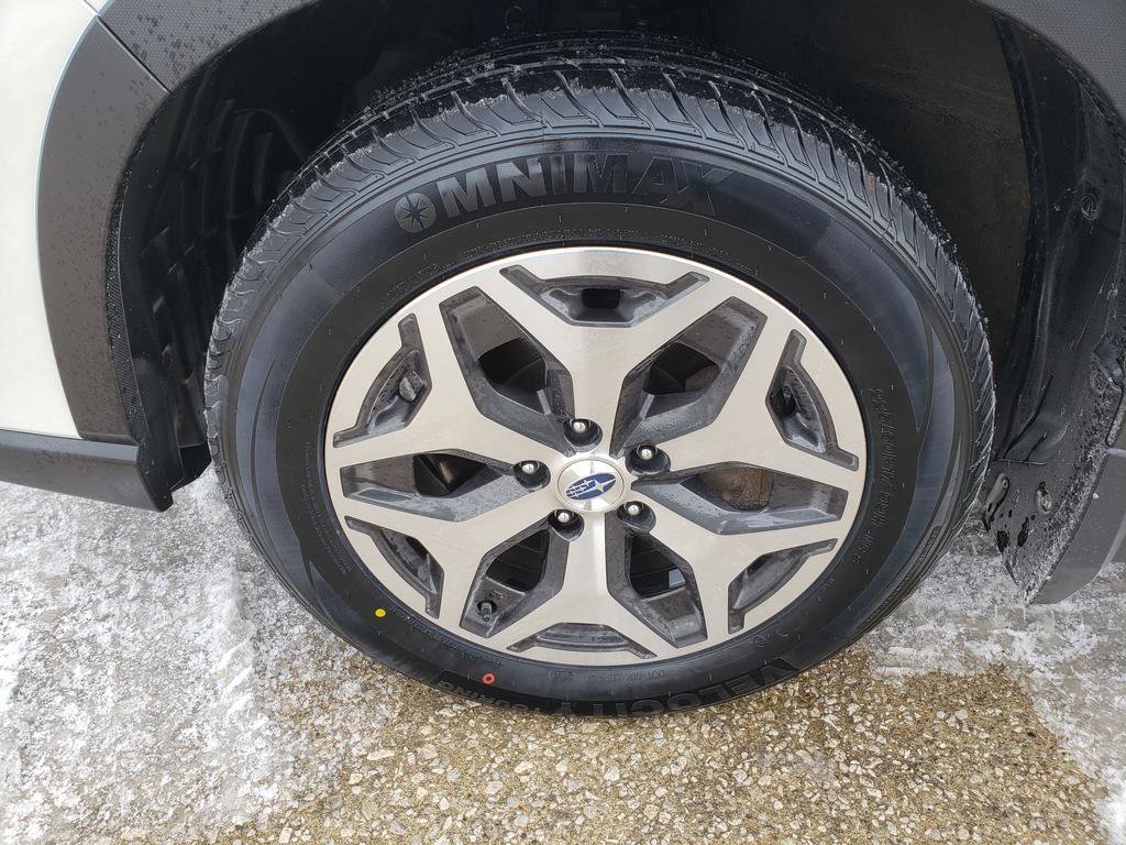 Used 2023 Subaru Forester Premium image 42