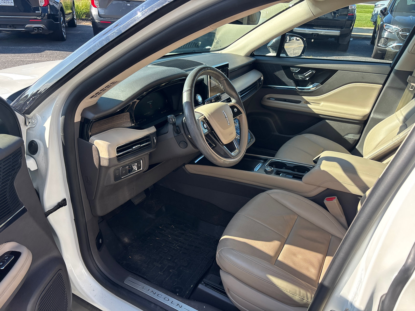 Used 2022 Lincoln Corsair Reserve FWD image 24