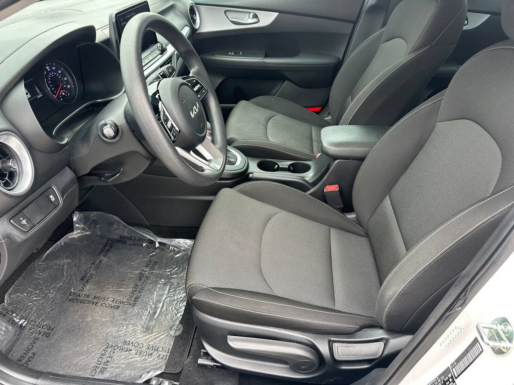 Certified 2024 Kia Forte LXS FWD image 9