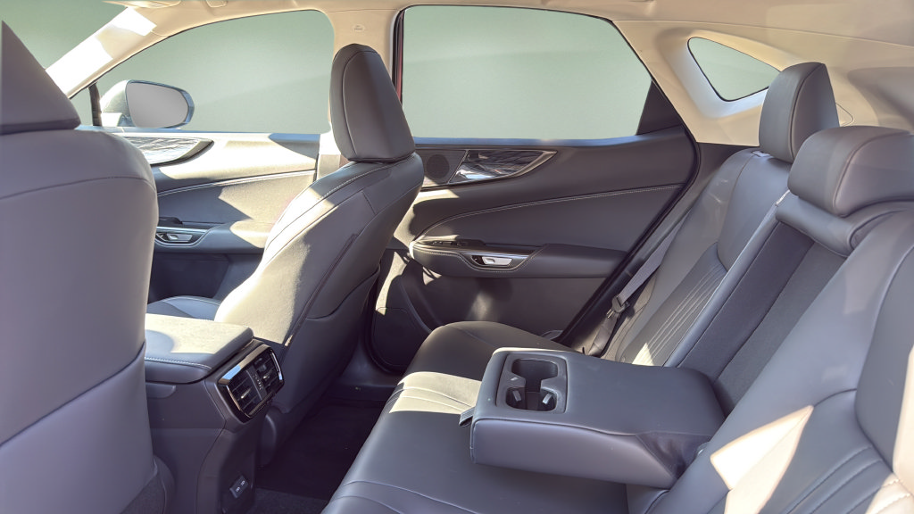 Certified 2026 Lexus NX 350h AWD w/ Accessory Package (K3) image 17