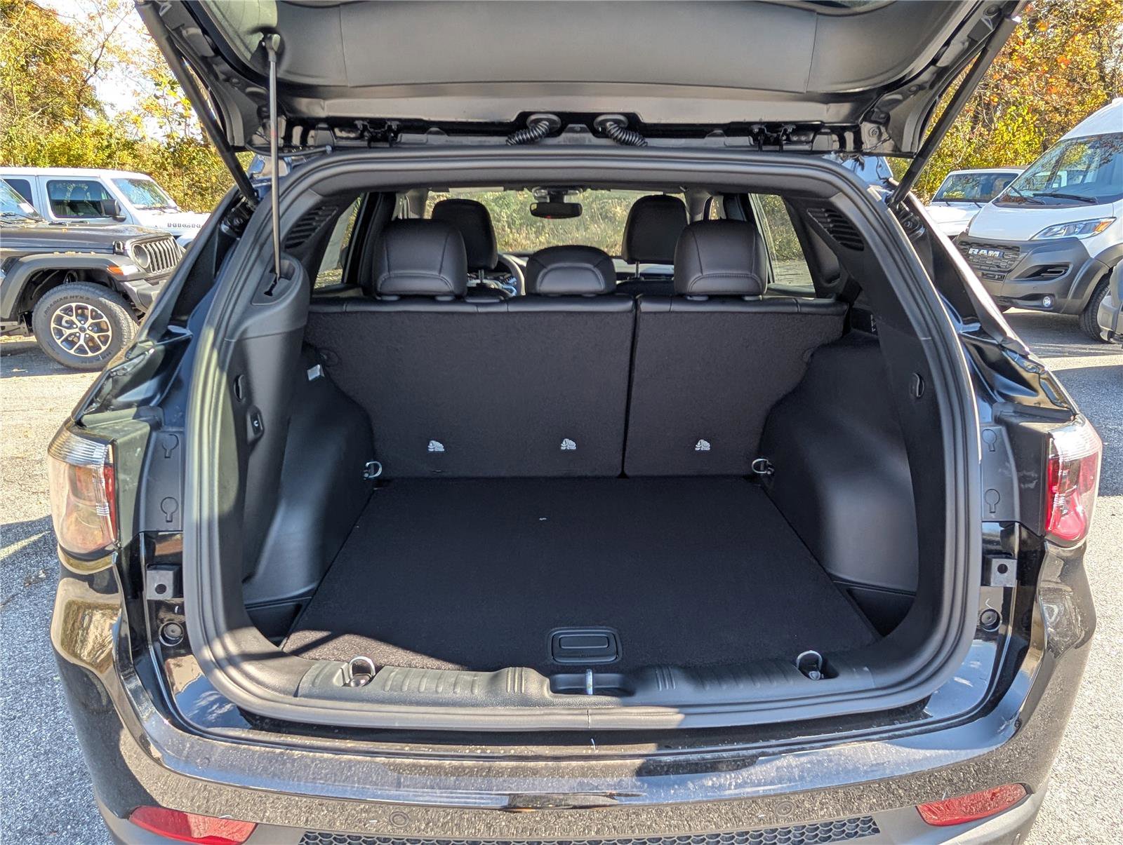 New 2026 Jeep Compass Limited AWD/4WD image 8