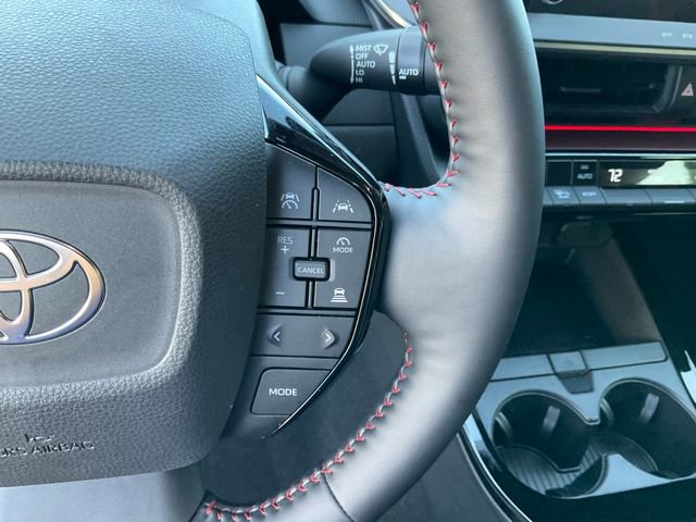 Used 2025 Toyota Prius Plug-In Hybrid FWD image 12