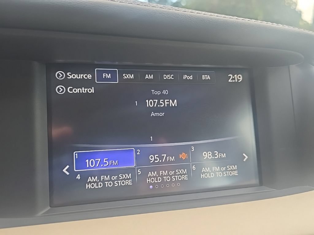 Used 2019 INFINITI QX30 w/ Navigation Package FWD image 21
