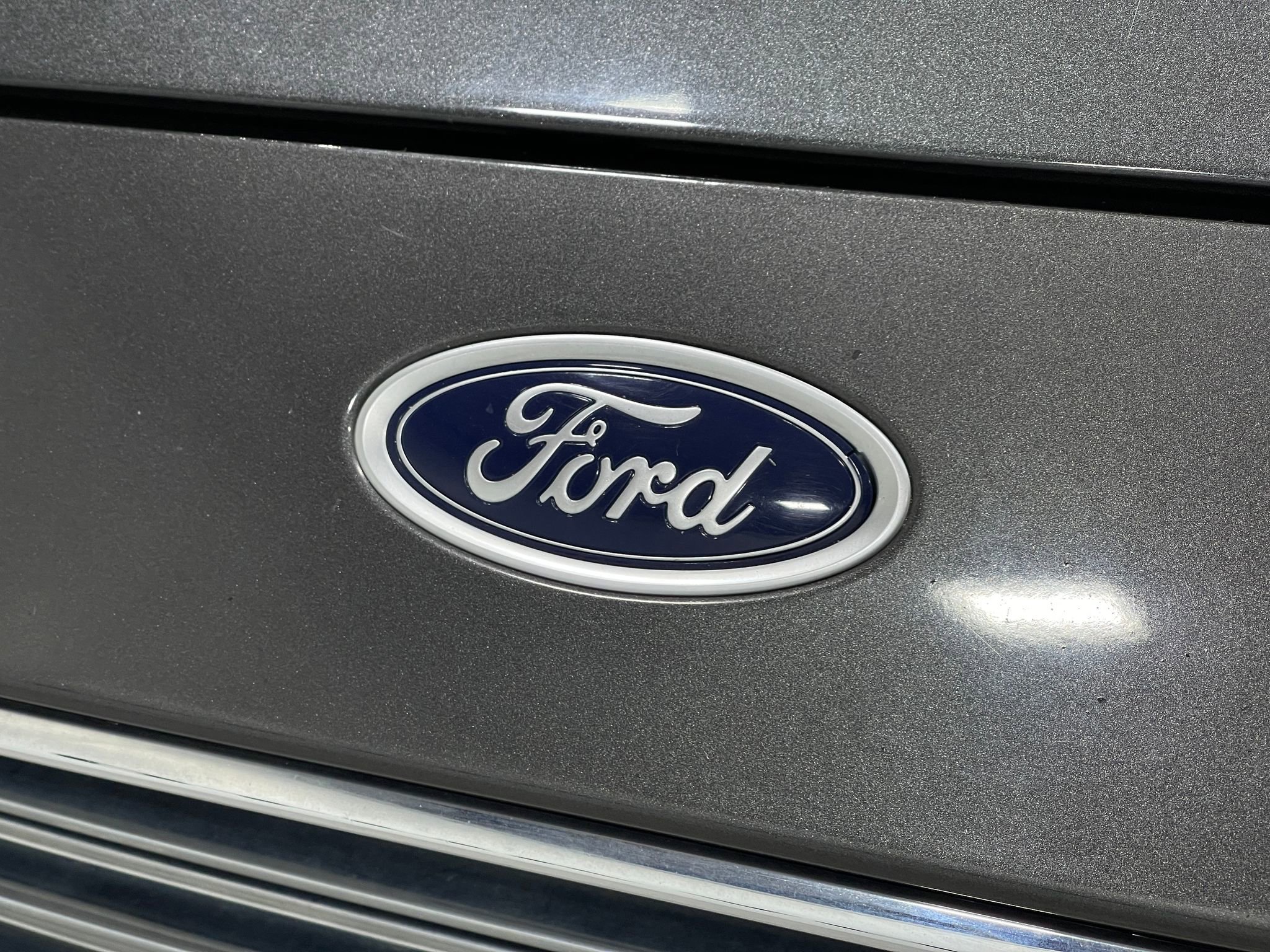 Used 2018 Ford Fusion SE w/ Fusion SE Technology Package image 34