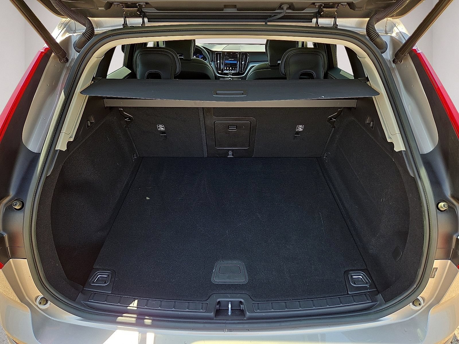 Certified 2024 Volvo XC60 B5 Core AWD/4WD image 14