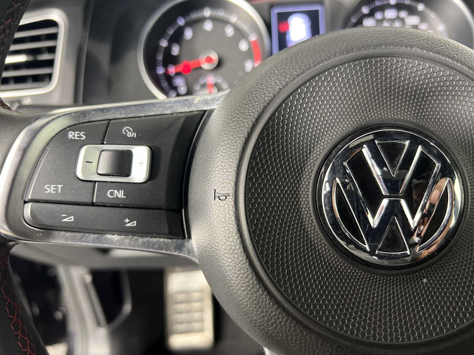 Used 2017 Volkswagen GTI S FWD image 27