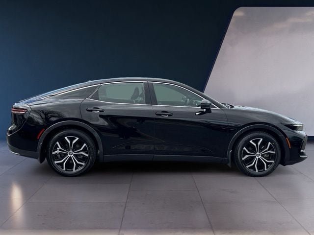 Used 2023 Toyota Crown AWD/4WD image 6