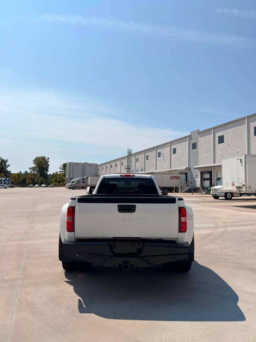 Used 2014 Chevrolet Silverado 3500 LTZ w/ LTZ Plus Package AWD/4WD image 5