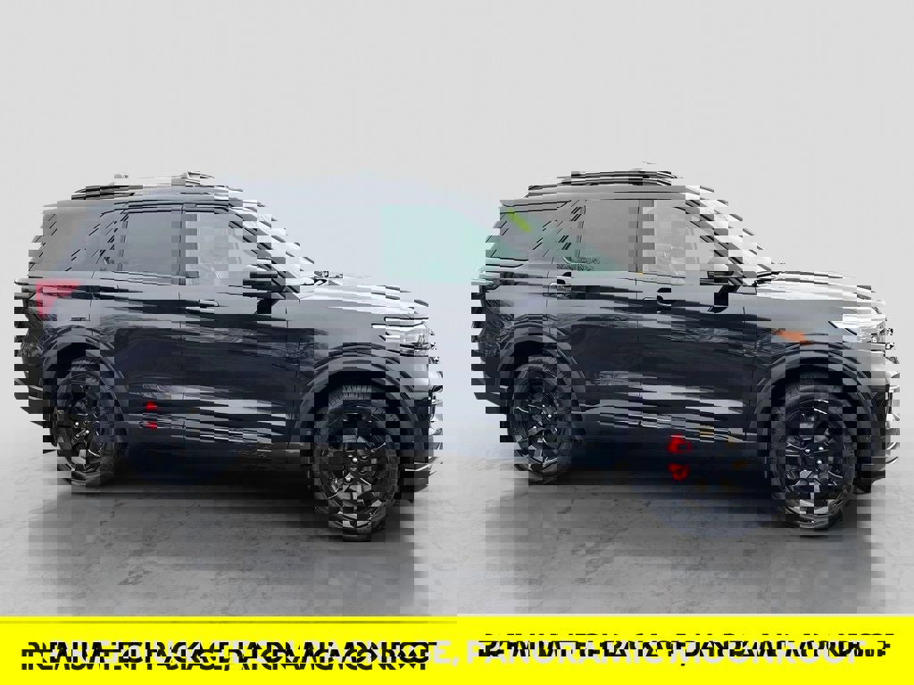 Used 2022 Ford Explorer ST w/ Equipment Group 401A image 3