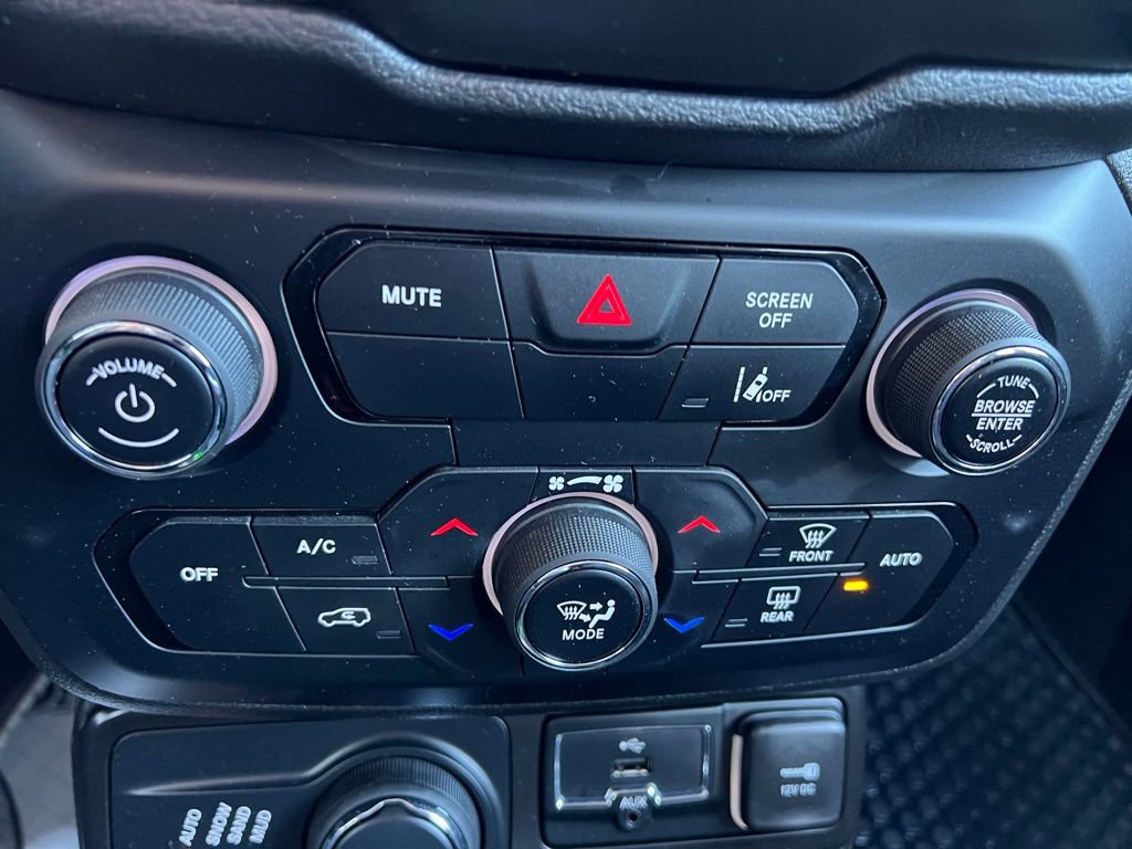 Used 2022 Jeep Renegade Latitude image 36