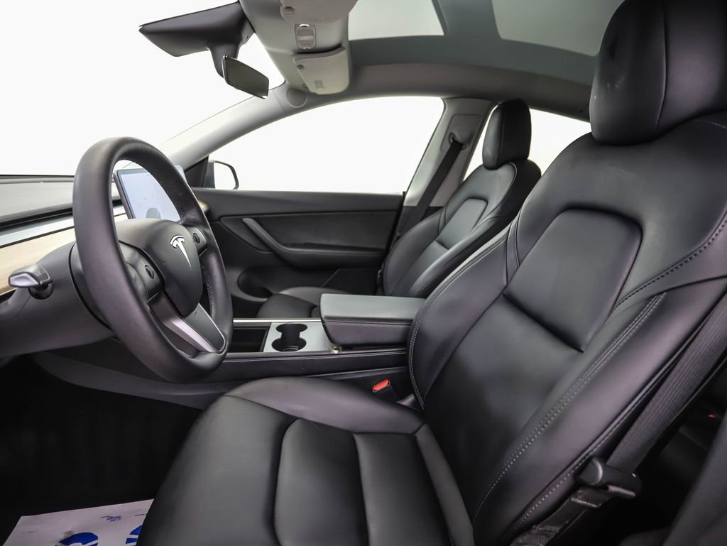 Used 2021 Tesla Model Y Long Range image 11