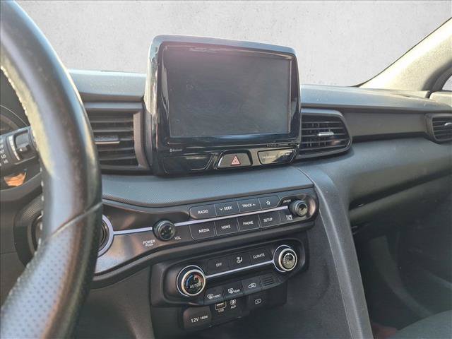 Used 2020 Hyundai Veloster N w/ Performance Package FWD image 9