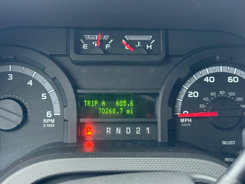 Used 2014 Ford E-350 and Econoline 350 XLT image 25