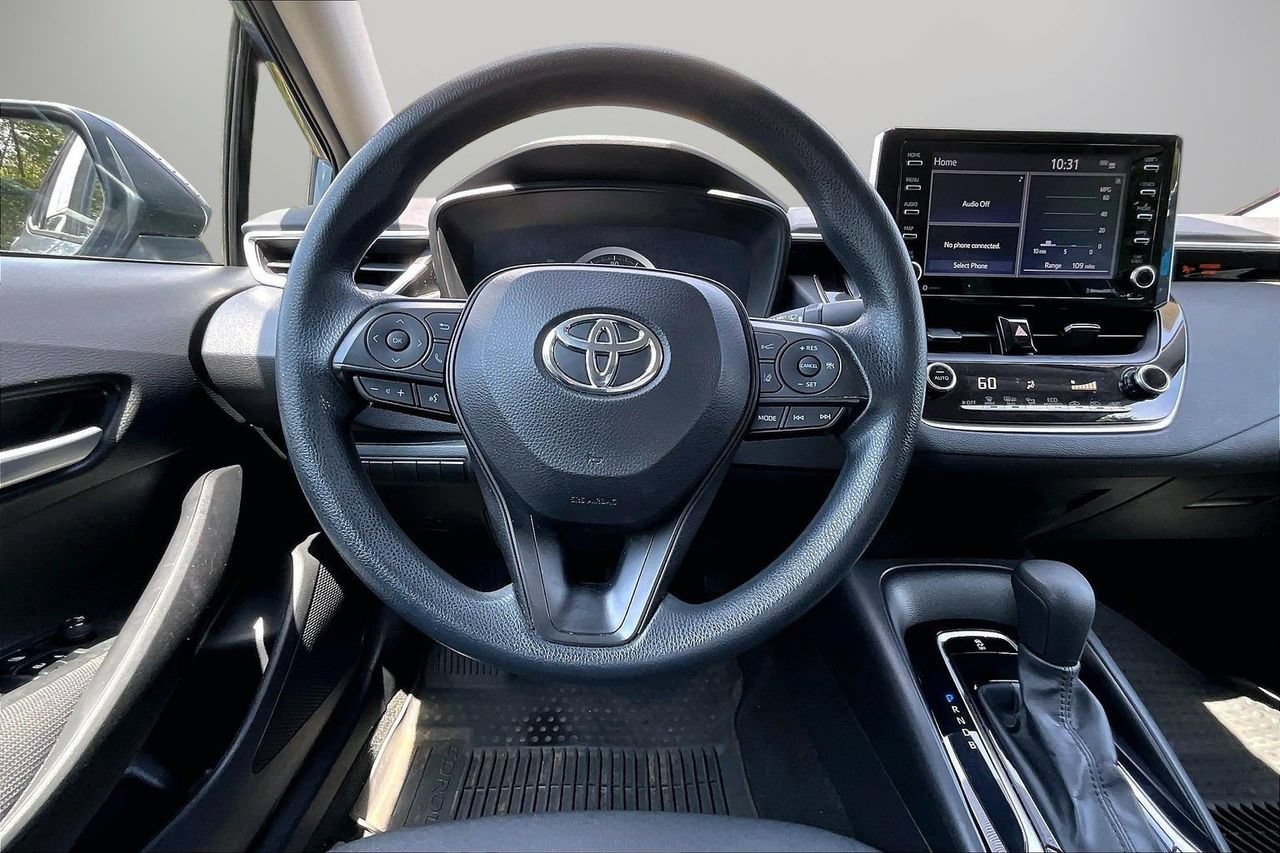 Used 2021 Toyota Corolla LE w/ LE Convenience Package FWD image 11