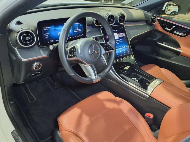 Used 2025 Mercedes-Benz C 300 4MATIC Sedan image 4