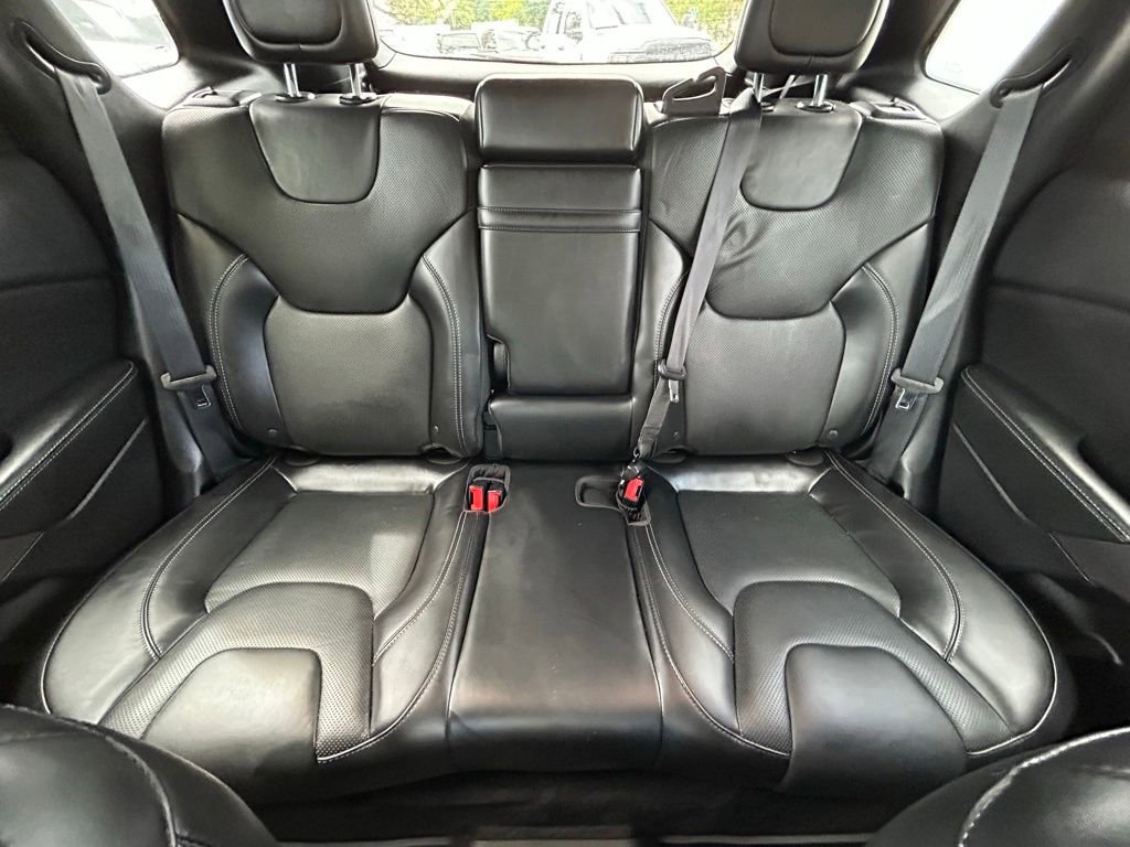 Used 2019 Jeep Cherokee Limited image 13