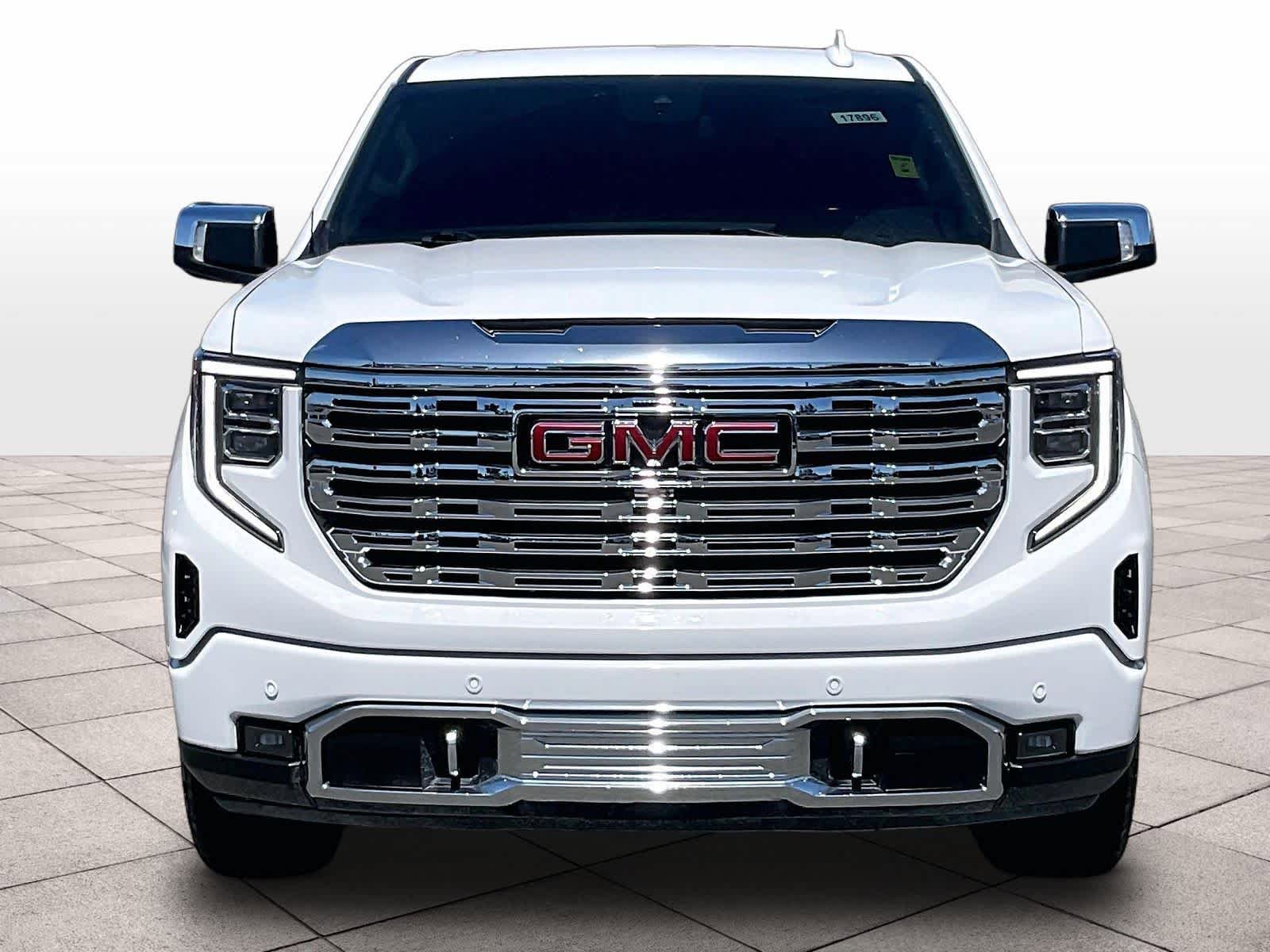 Used 2022 GMC Sierra 1500 Denali AWD/4WD image 3