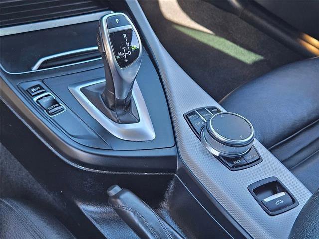 Used 2018 BMW 230i Convertible image 11