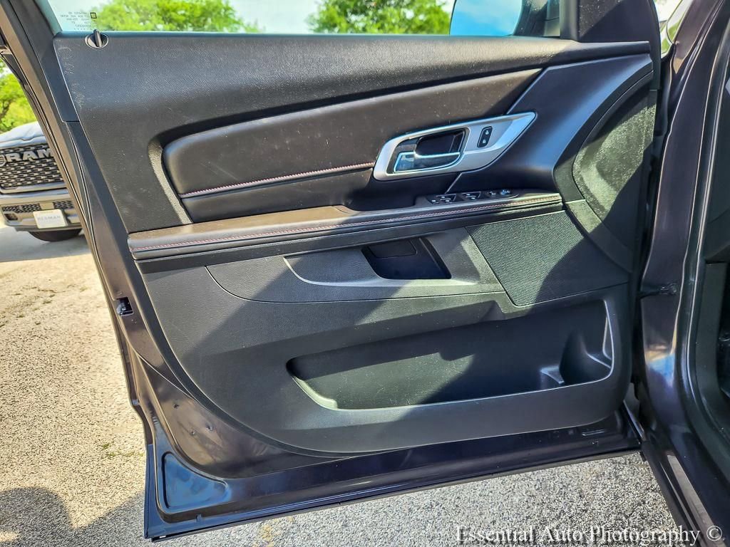 Used 2015 GMC Terrain SLE FWD image 19
