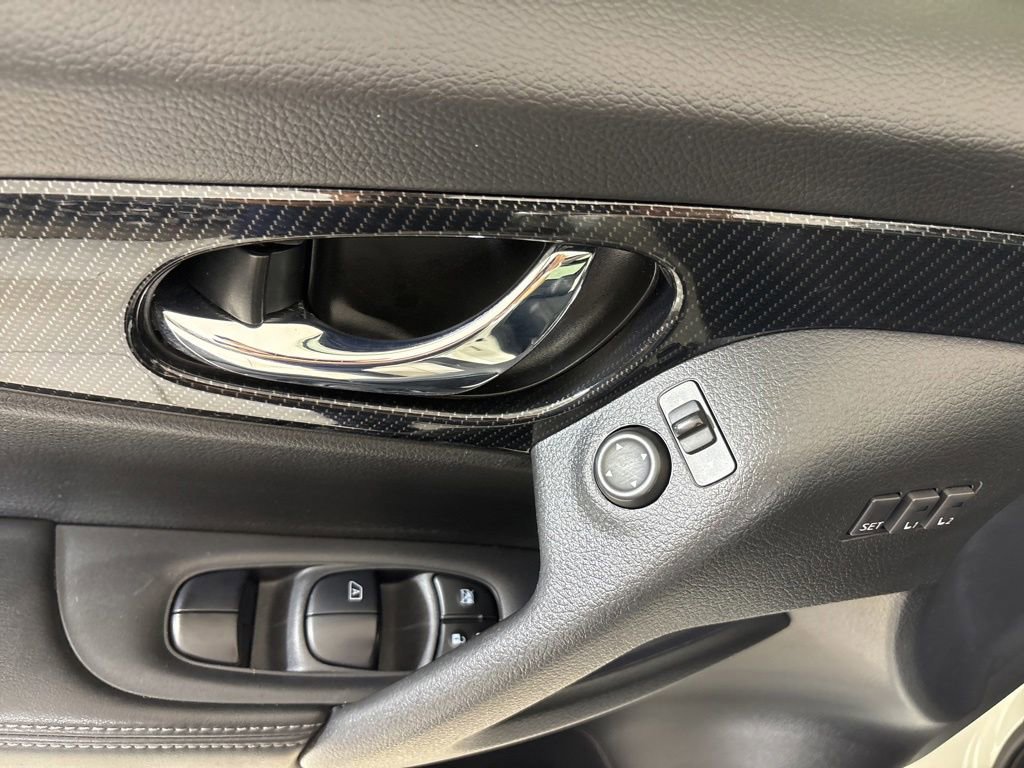 Used 2018 Nissan Rogue SL w/ Premium Package FWD image 20
